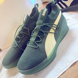 Puma Clyde court city